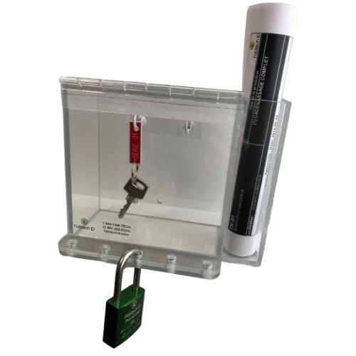 BOITIER EN LEXAN 3/16" CLAIR DE  7.5''x6''x3'' avec pochette