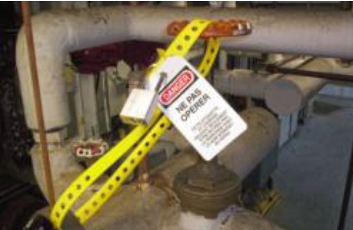 Adjustable lockout belt of 1"x36"x0.055" polyethylene