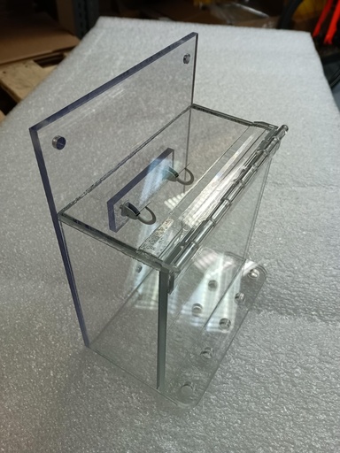 [ID.-6X8X3-LEXAN-24] BOITIER EN LEXAN 6'' X 8'' X 3''
